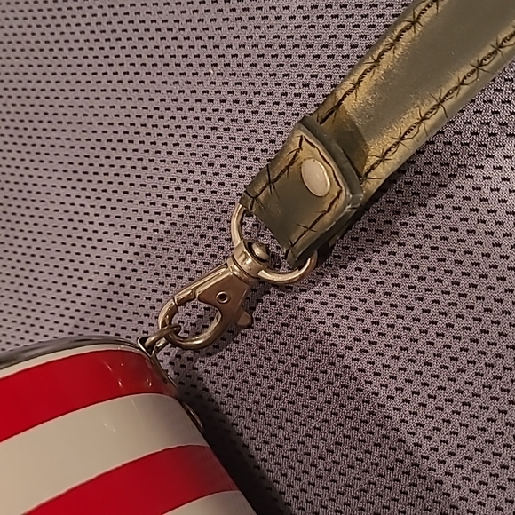 Little Earth Patriotic Red White Blue Barrel Crossbody Purse - Picture 10 of 11